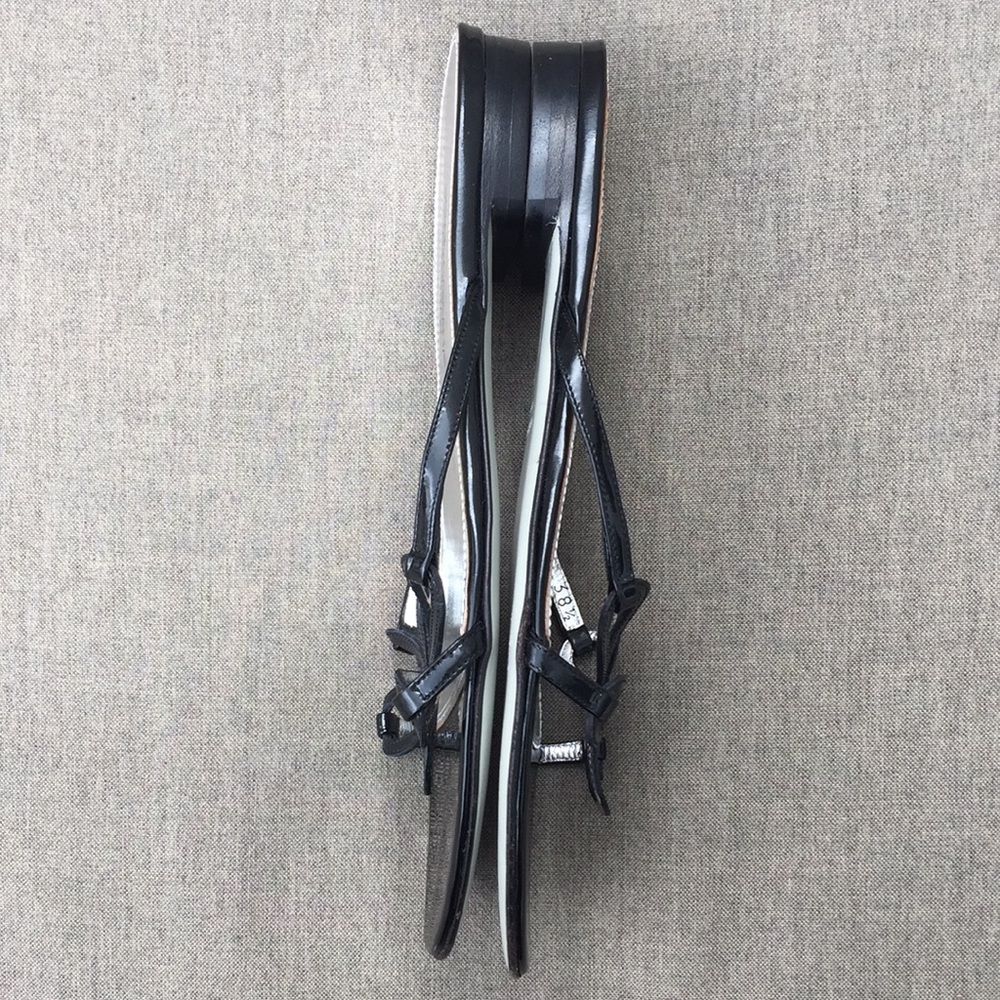 DOLCE & GABBANA Black Patent Flat Sandal with Flower Detail - Picture 6 of 8